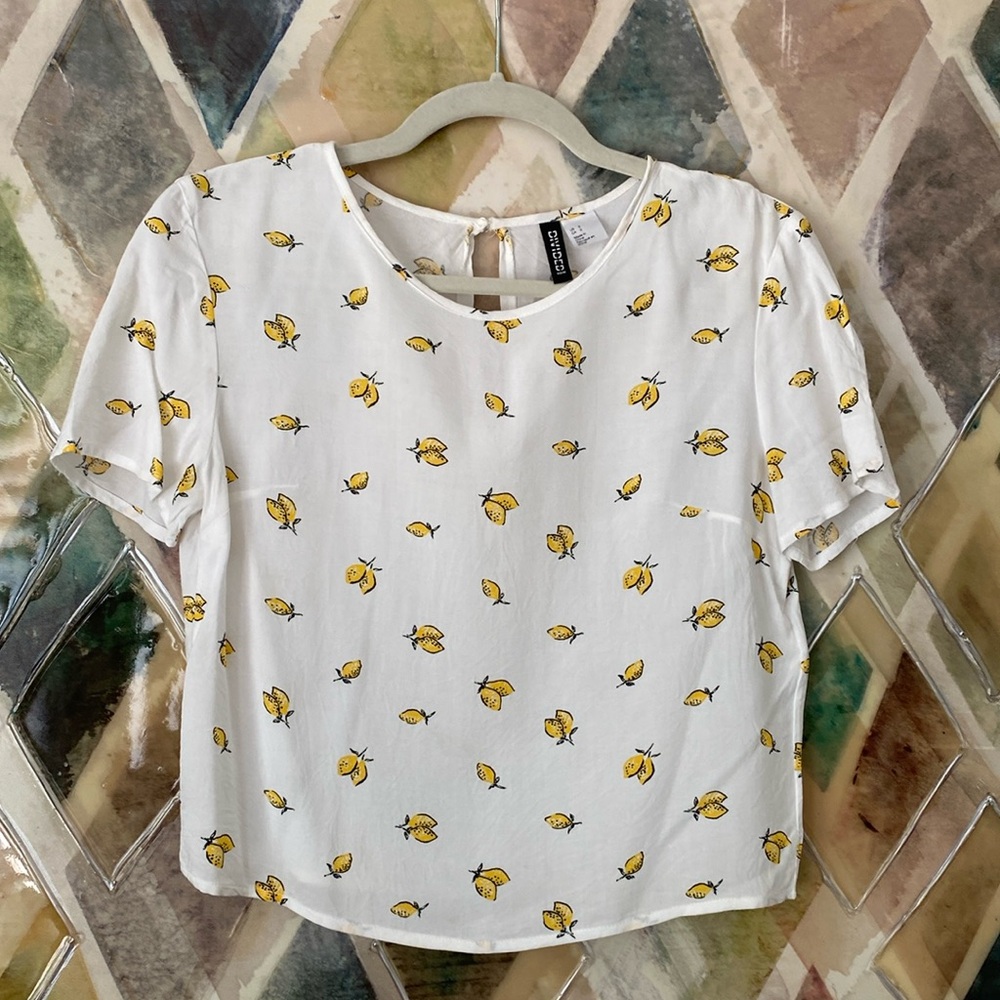 DIVIDED Lemon 🍋 Top